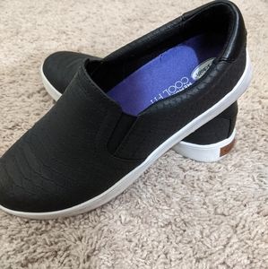 Dr. Scholl's Black Slip-on Casual Sneakers